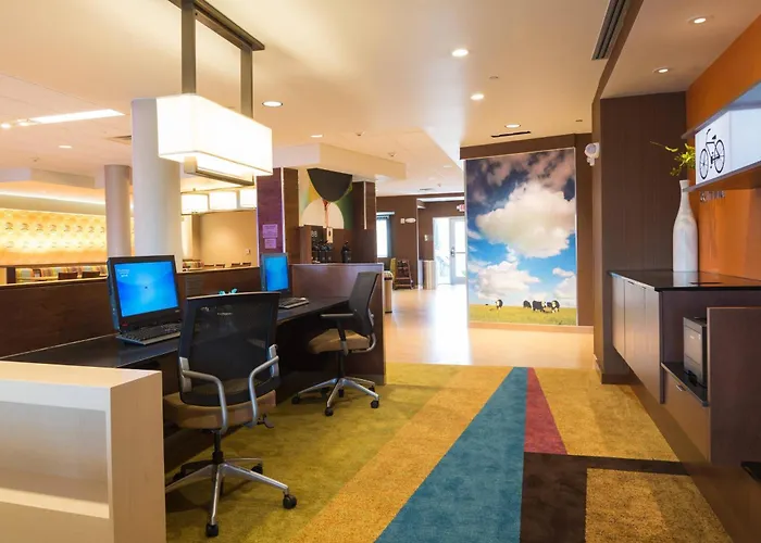 Fairfield Inn & Suites By Marriott Dickson